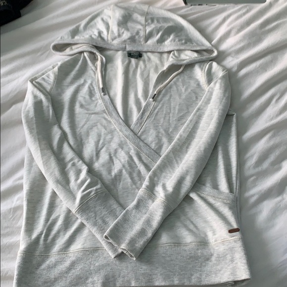 Roots Canada Yoga Top - Picture 1 of 4